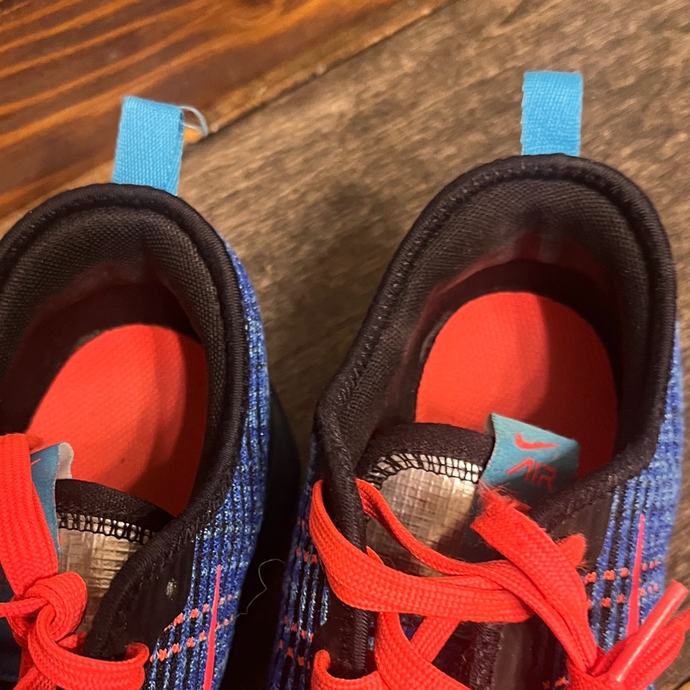 Nike Air VaporMax Flyknit Blue Fury GS - Picture 8 of 16